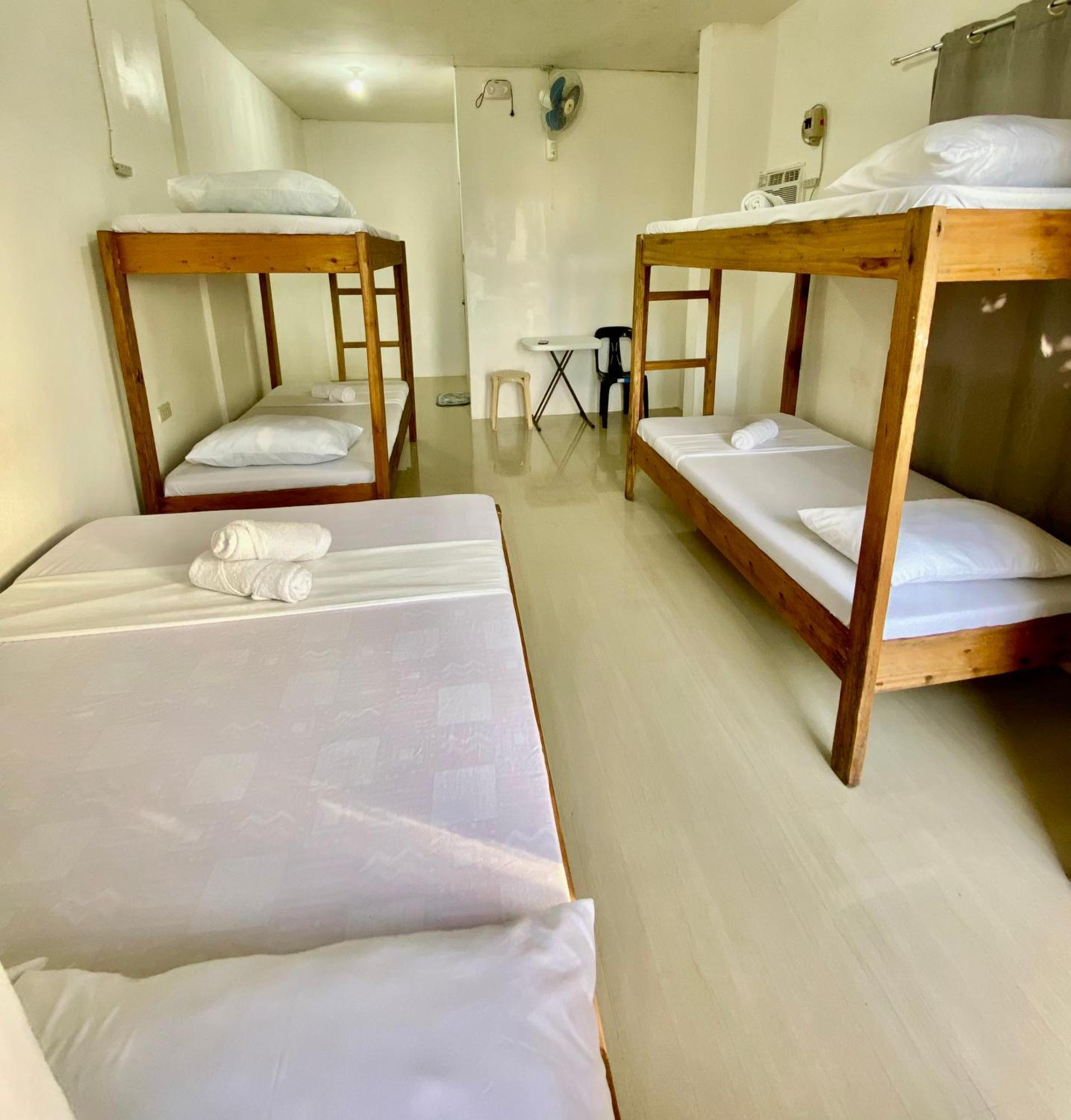 Reddot Guest House General Luna  Bagian luar foto