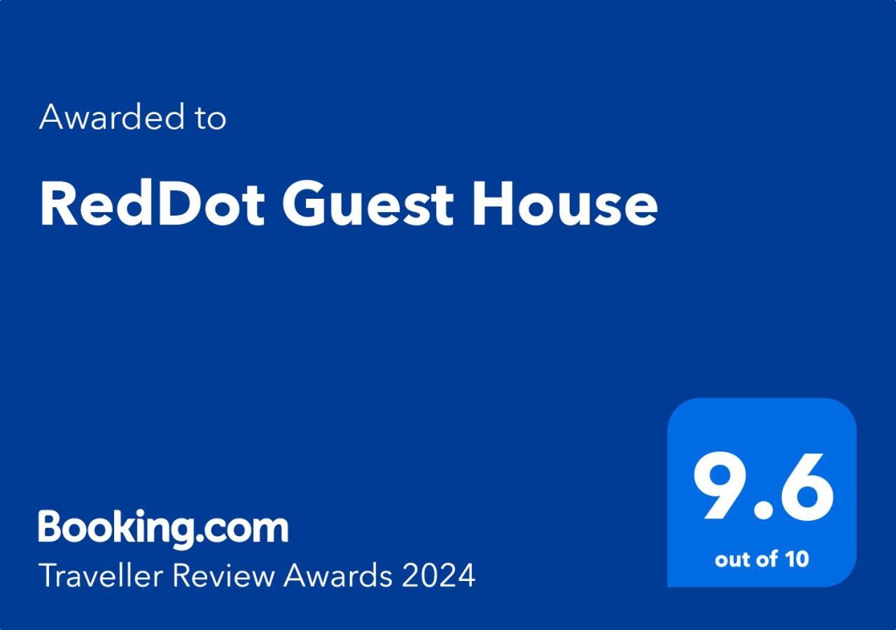 Reddot Guest House General Luna  Bagian luar foto